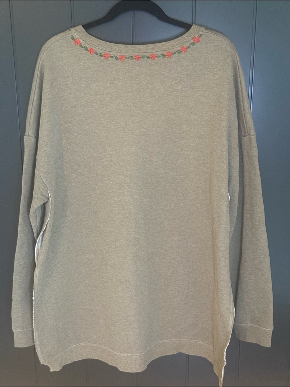 🌺 NATURAL LIFE Women’s Gray Crewneck Sweatshirt Enjoy the Little Things L/XL - Picture 9 of 13